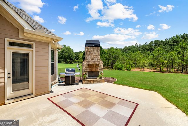 134 Beaumont Farms Drive, Sharpsburg, GA 30277