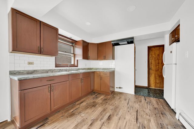1917 High Street, Blue Island, IL 60406