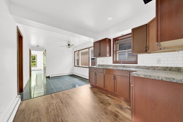 1917 High Street, Blue Island, IL 60406