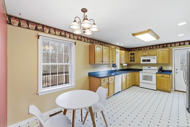 1260 Route 12, Groton, CT 06340