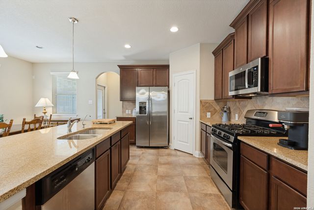 1158 LEGACY DR, New Braunfels, TX 78130