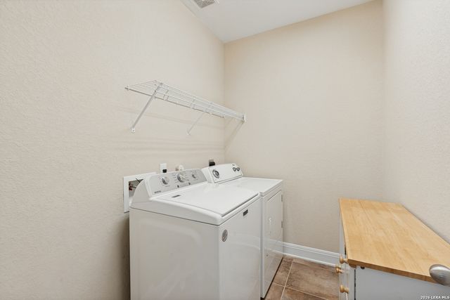 1158 LEGACY DR, New Braunfels, TX 78130