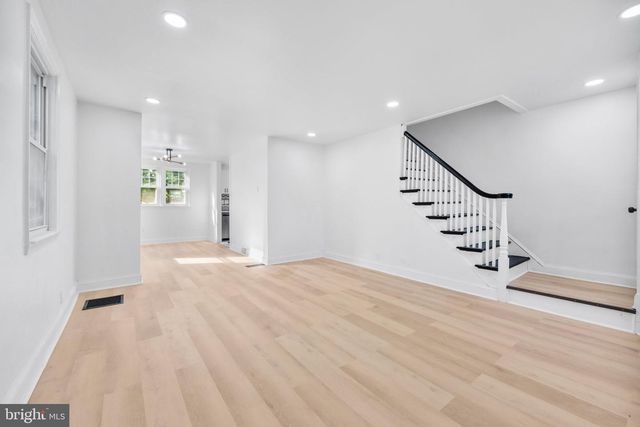 921 PITMAN AVE, Darby, PA 19023