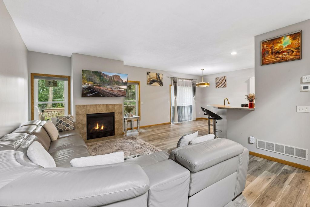 8818 Jackson Avenue, Blaine, MN 55014 — photo 5