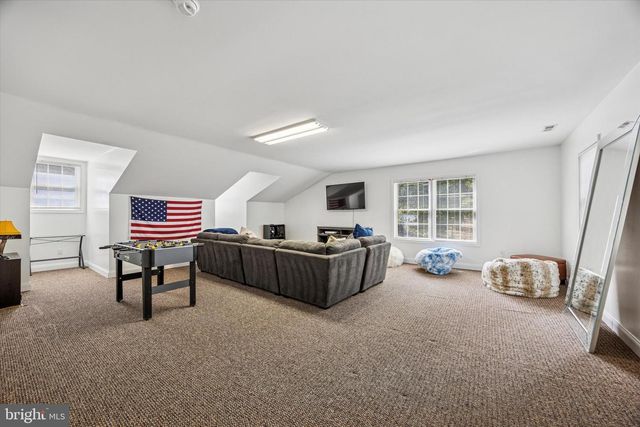 530 WOODHAVEN RD, West Chester, PA 19382