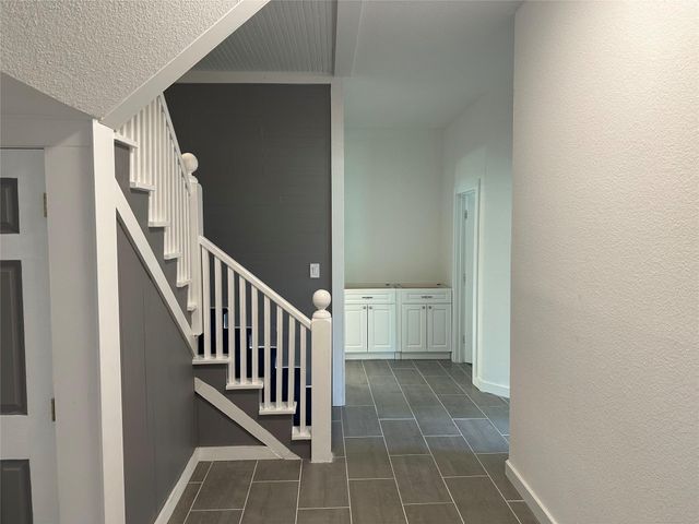 561 S Chambers ST, Giddings, TX 78942