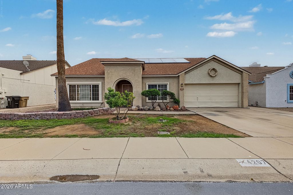 4207 W SOFT WIND Drive, Glendale, AZ 85310 — photo 2