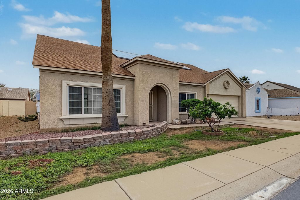 4207 W SOFT WIND Drive, Glendale, AZ 85310 — photo 3