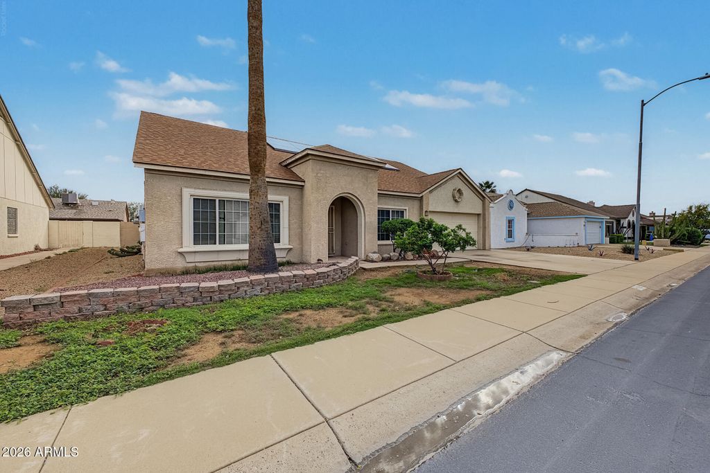 4207 W SOFT WIND Drive, Glendale, AZ 85310 — photo 4