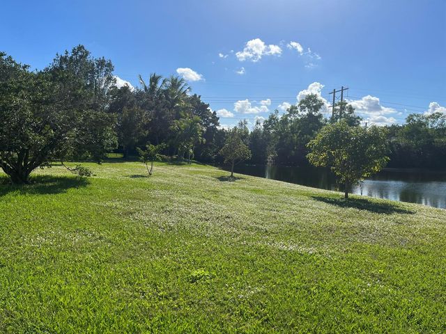 7724 NW 47th Drive, Coral Springs, FL 33067