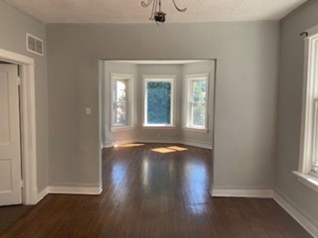 7512 S PEORIA Street, Chicago, IL 60620