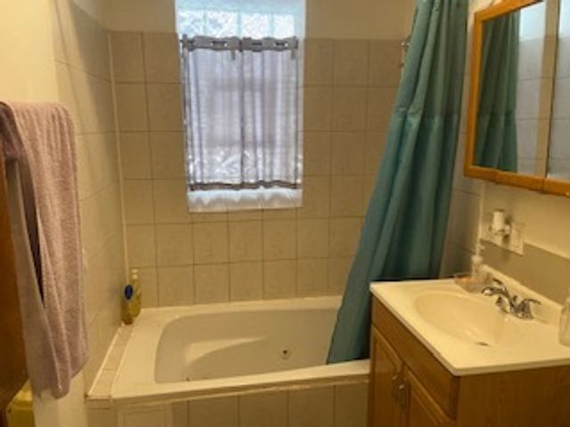 7512 S PEORIA Street, Chicago, IL 60620