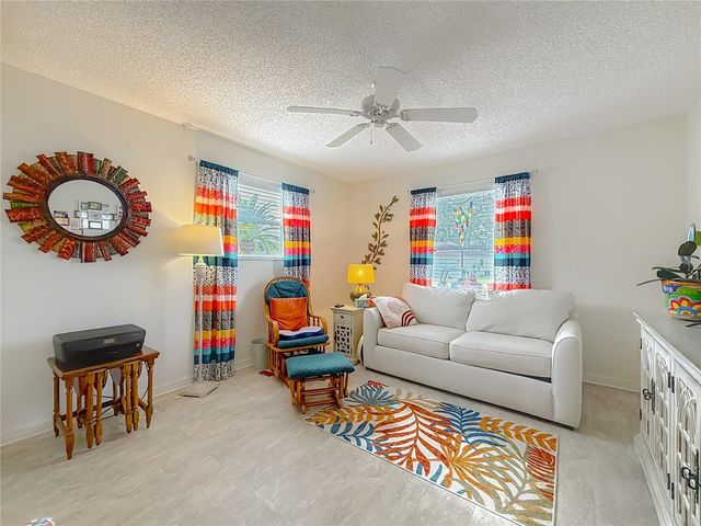 969 CANDLER PLACE, The Villages, FL 32162