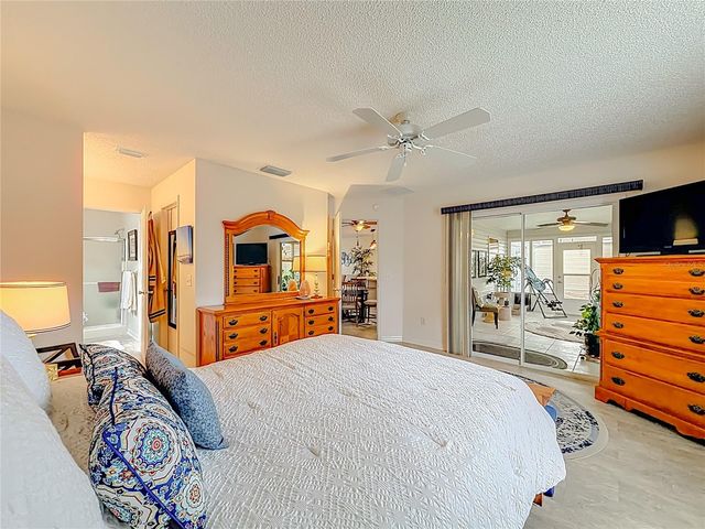 969 CANDLER PLACE, The Villages, FL 32162