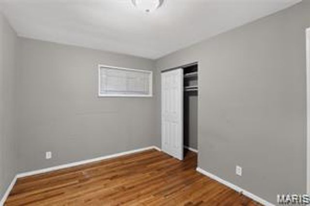 7744 Ellington Drive, St Louis, MO 63121