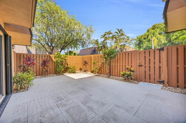 5693 SE Windsong Lane 545, Stuart, FL 34997