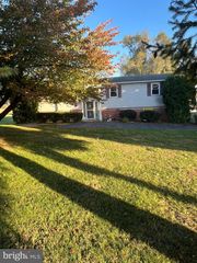 8640 POSSUM HOLLOW ROAD, Shippensburg, PA 17257