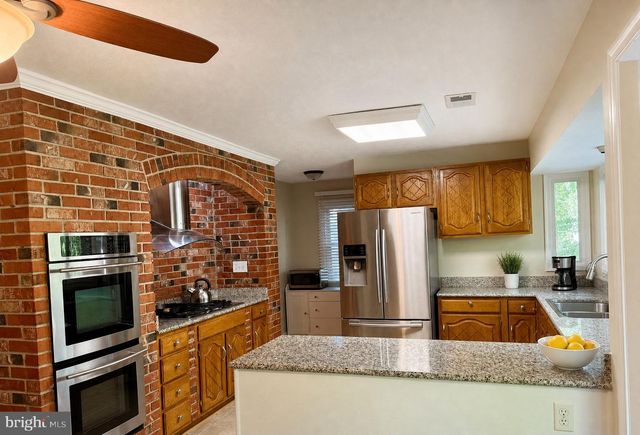 15826 VISTA DR, Montclair, VA 22025