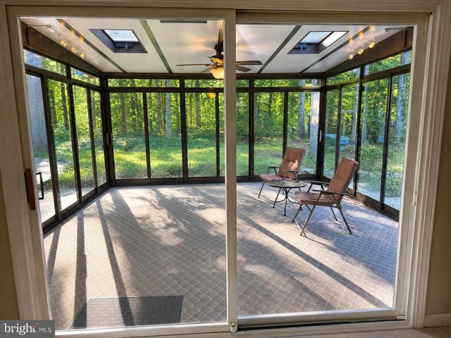 15826 VISTA DR, Montclair, VA 22025