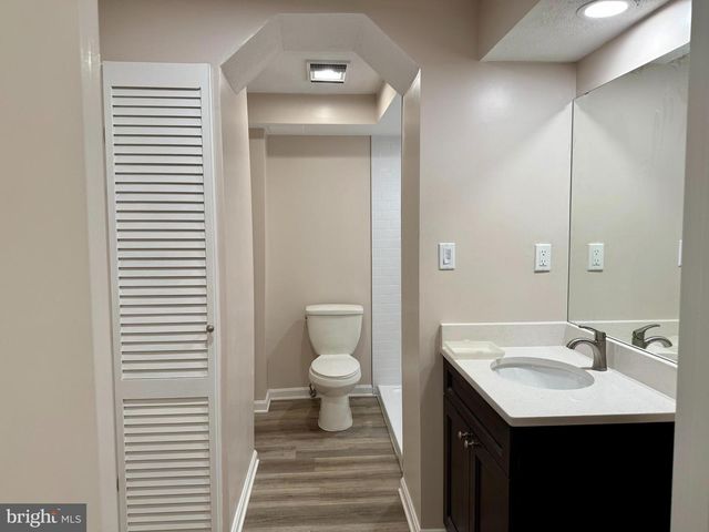 15826 VISTA DR, Montclair, VA 22025