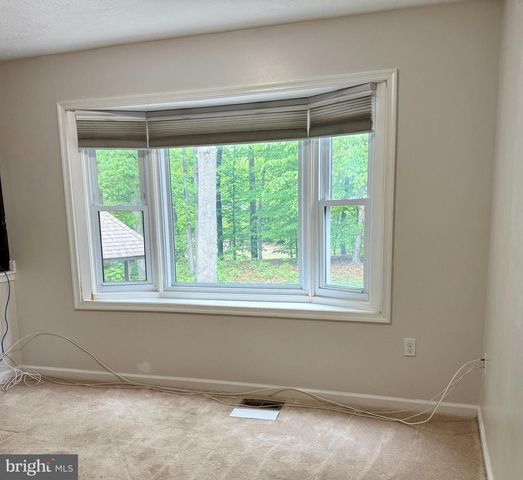 15826 VISTA DR, Montclair, VA 22025