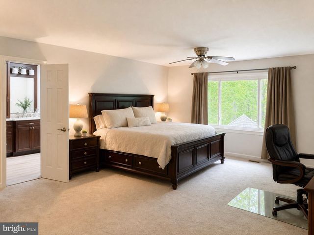 15826 VISTA DR, Montclair, VA 22025