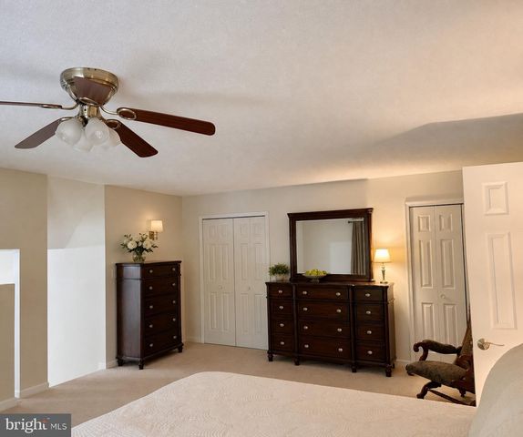 15826 VISTA DR, Montclair, VA 22025