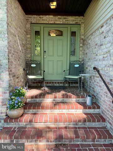 15826 VISTA DR, Montclair, VA 22025