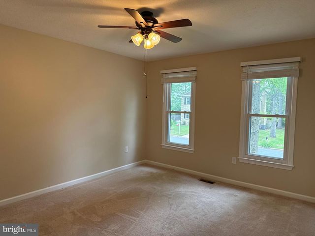 15826 VISTA DR, Montclair, VA 22025