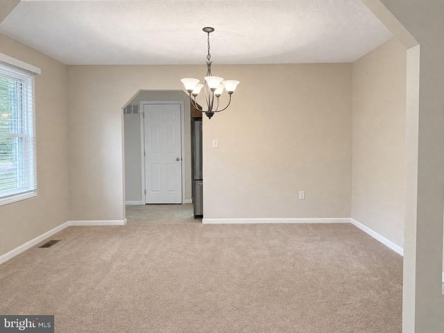 15826 VISTA DR, Montclair, VA 22025
