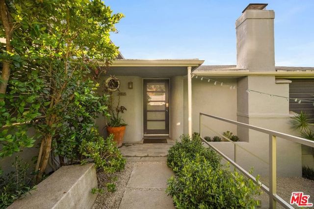 2818 Effie Street, Los Angeles, CA 90026