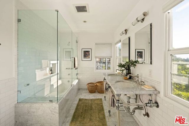 2818 Effie Street, Los Angeles, CA 90026