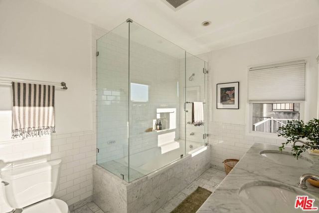 2818 Effie Street, Los Angeles, CA 90026