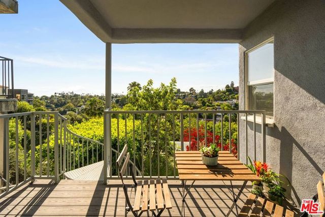 2818 Effie Street, Los Angeles, CA 90026
