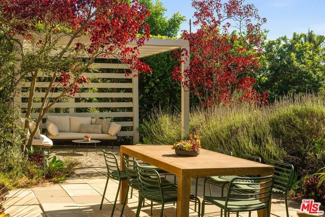 2818 Effie Street, Los Angeles, CA 90026