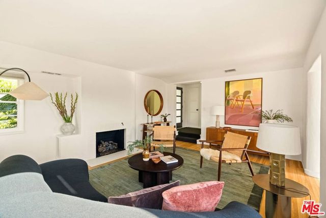 2818 Effie Street, Los Angeles, CA 90026