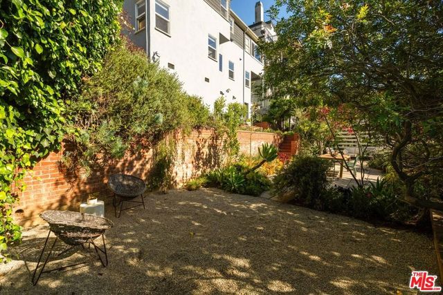2818 Effie Street, Los Angeles, CA 90026