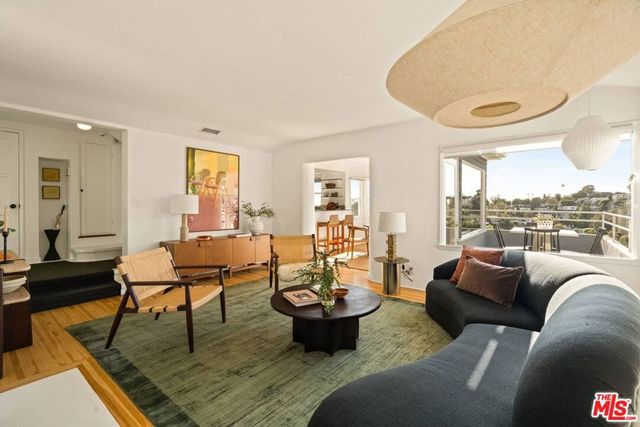 2818 Effie Street, Los Angeles, CA 90026