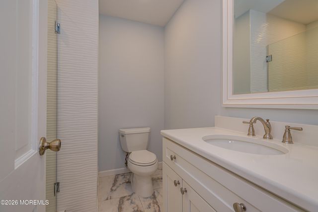 25 Dellwood Court, Middletown, NJ 07748