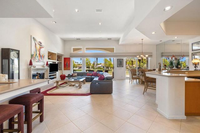 944 Mesa Grande Drive, Palm Desert, CA 92211