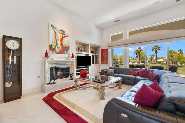 944 Mesa Grande Drive, Palm Desert, CA 92211