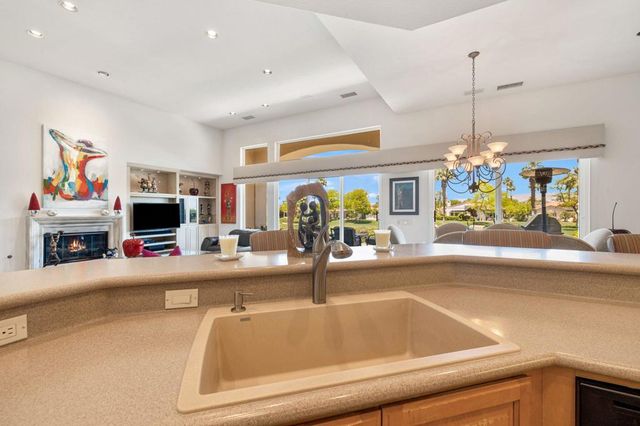 944 Mesa Grande Drive, Palm Desert, CA 92211