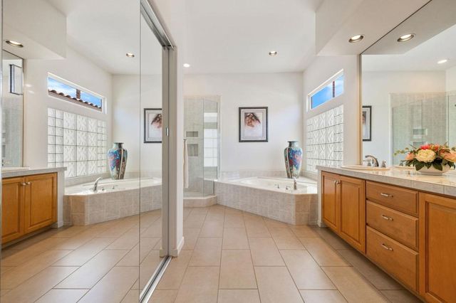 944 Mesa Grande Drive, Palm Desert, CA 92211