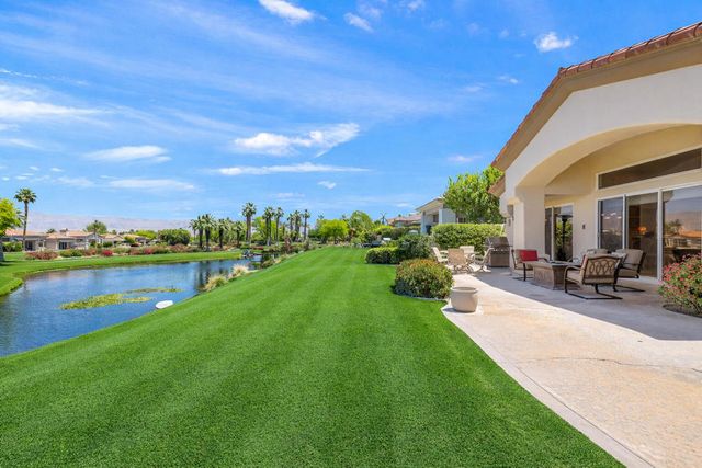 944 Mesa Grande Drive, Palm Desert, CA 92211
