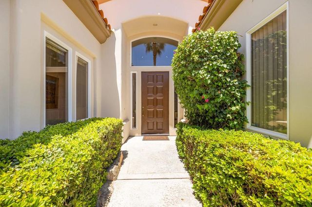 944 Mesa Grande Drive, Palm Desert, CA 92211