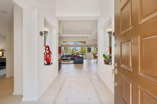 944 Mesa Grande Drive, Palm Desert, CA 92211