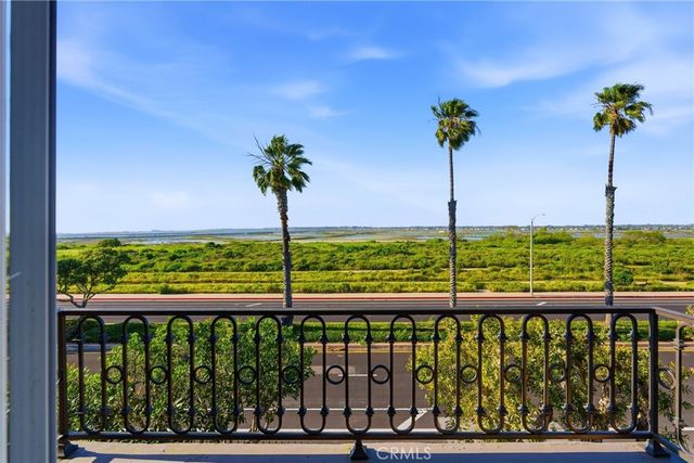 19225 Seabrook, Huntington Beach, CA 92648