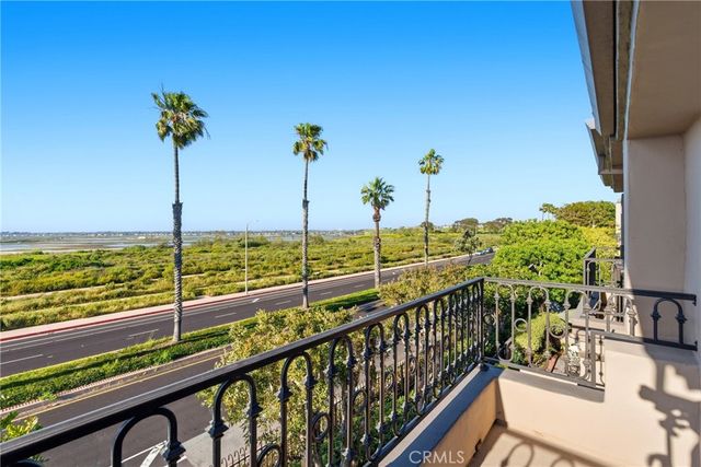 19225 Seabrook, Huntington Beach, CA 92648