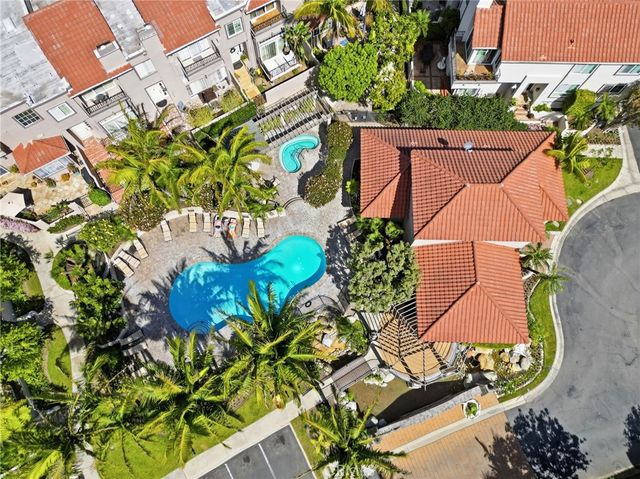 19225 Seabrook, Huntington Beach, CA 92648