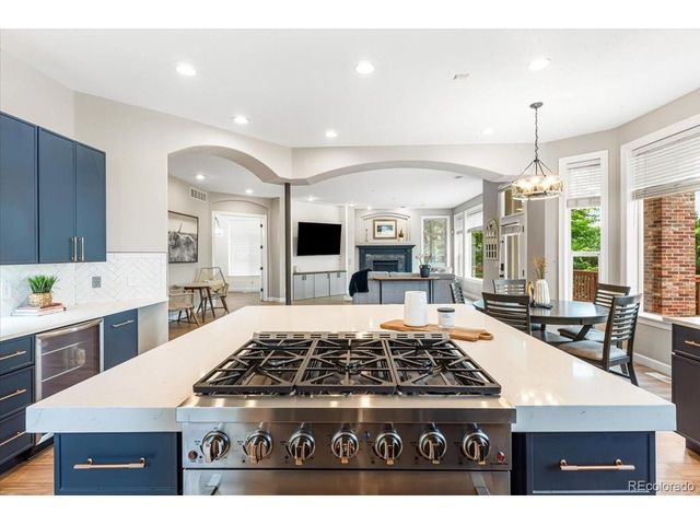10069 Longview Dr, Lone Tree, CO 80124